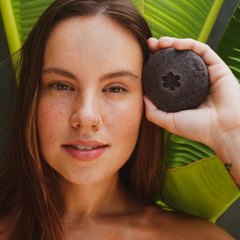 Charcoal Konjac Sponge (Normal to Oily Skin)